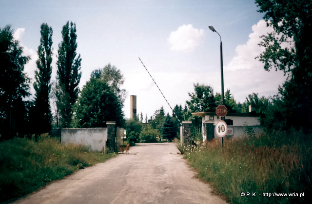 Brama wjazdowa do 36. dr OP m. Dobra Szczecińska ? rok 2003. Brama wjazdowa do 36. dr OP m. Dobra Szczecińska ? rok 2003.
