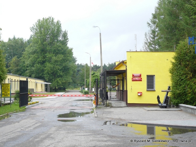 Wjazd do byłego 65. dr OP m. Rozewie (JW 4646). Wjazd do byłego 65. dr OP m. Rozewie (JW 4646).