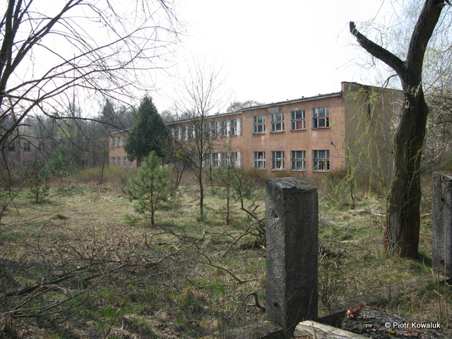 Koszary 9. dr OP m. Teresin. Koszary 9. dr OP m. Teresin.