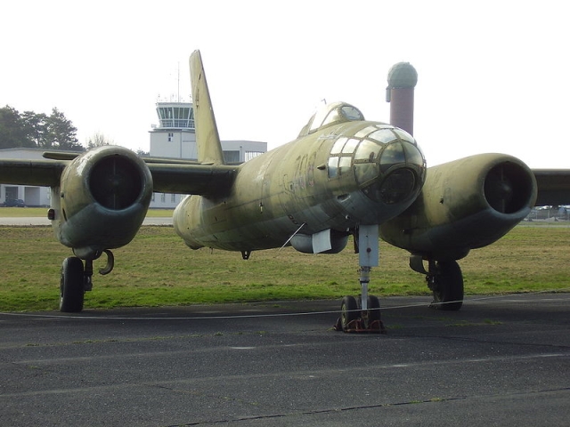 Bombowiec odrzutowy Ił-28.