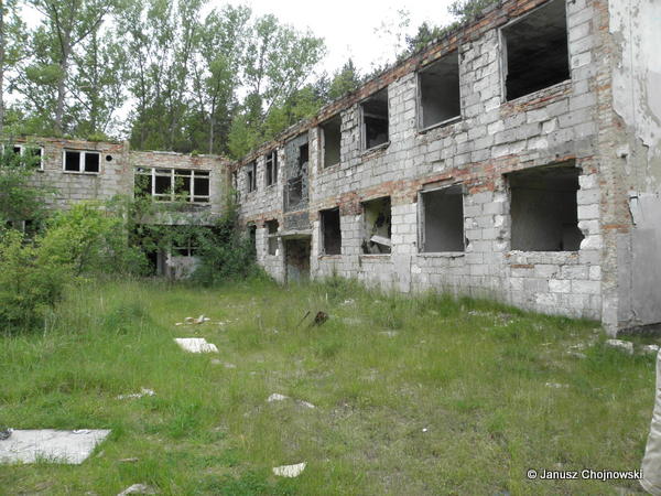 Część sztabowa koszar 40. dr OP m. Kołczewo.